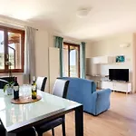 Apartamento Residenza Marano 2b *